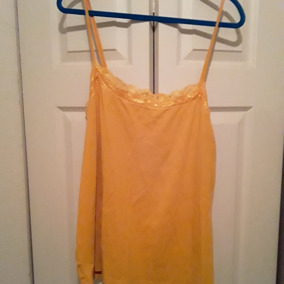 Tops - Gold  tank top, NWOT